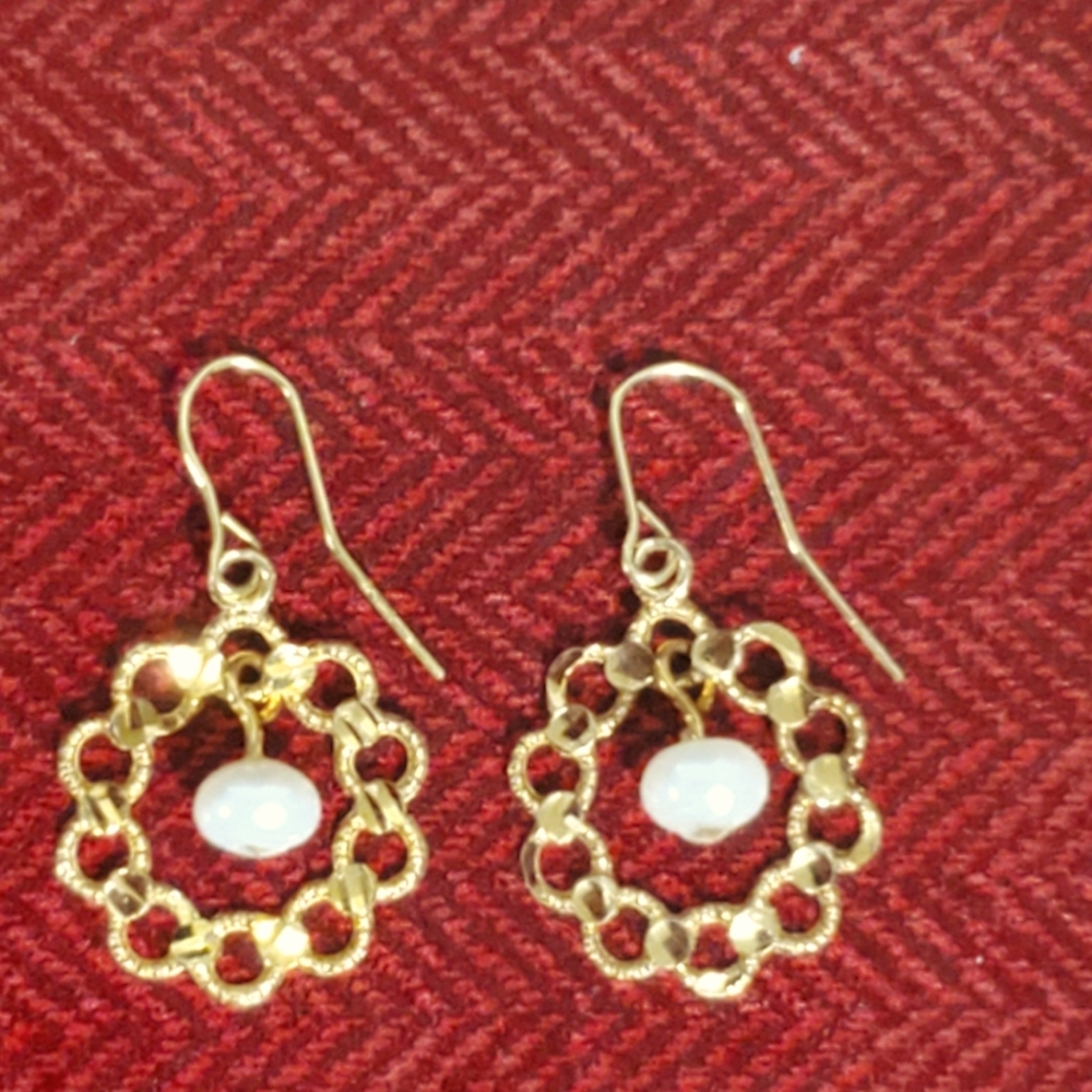 10k gold earrings with pearl